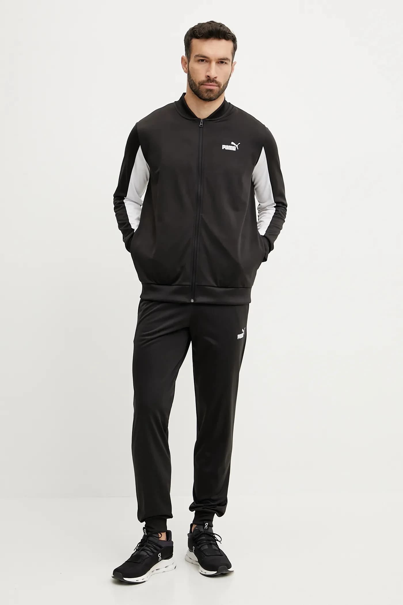 Спортивный костюм