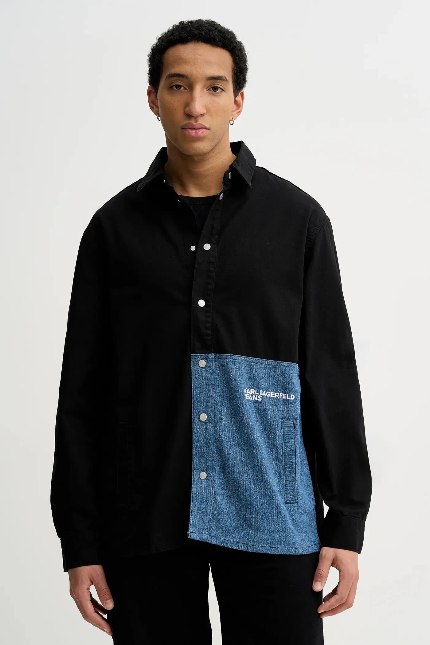 Джинсовая рубашка