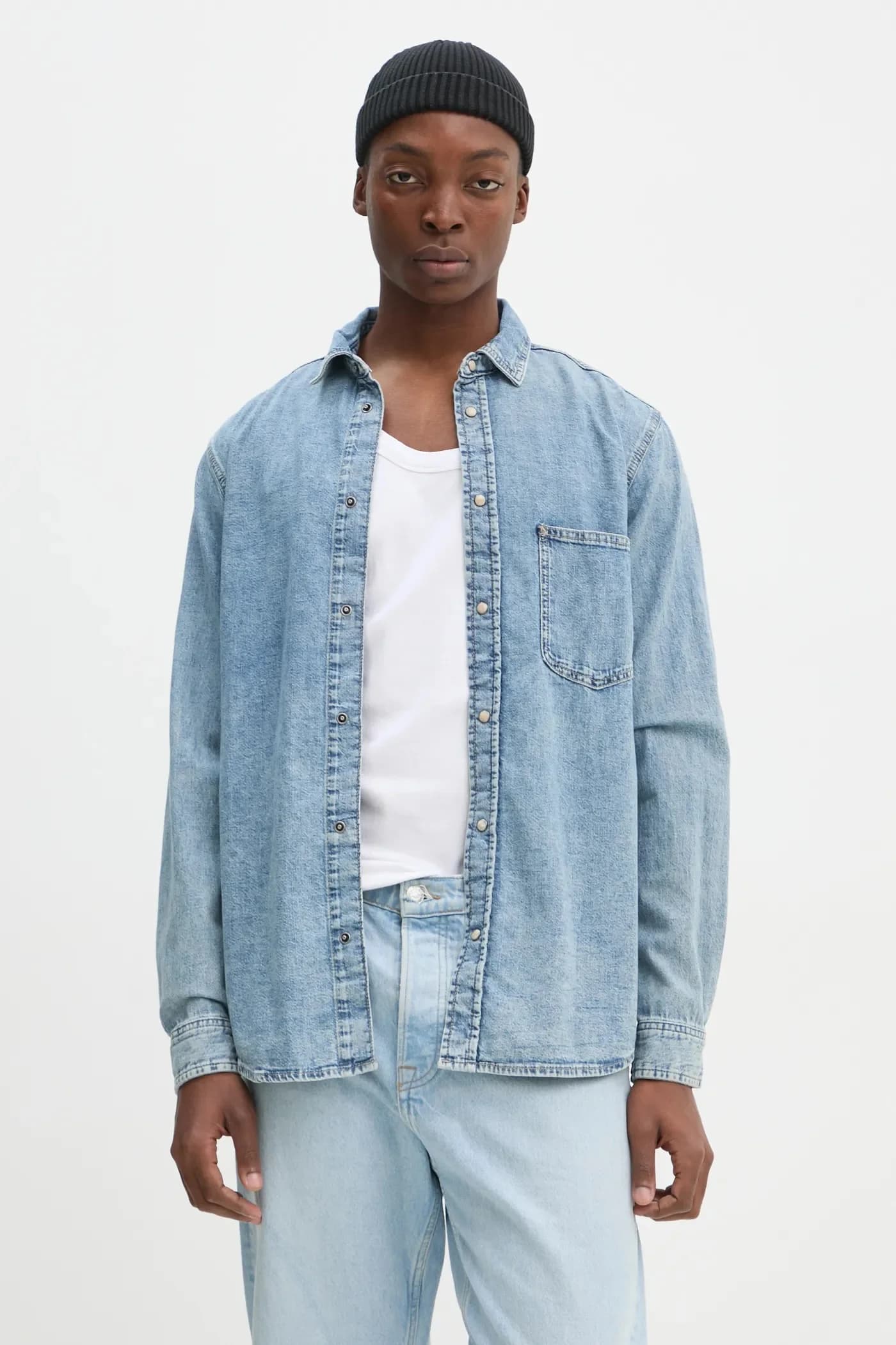 Джинсовая рубашка