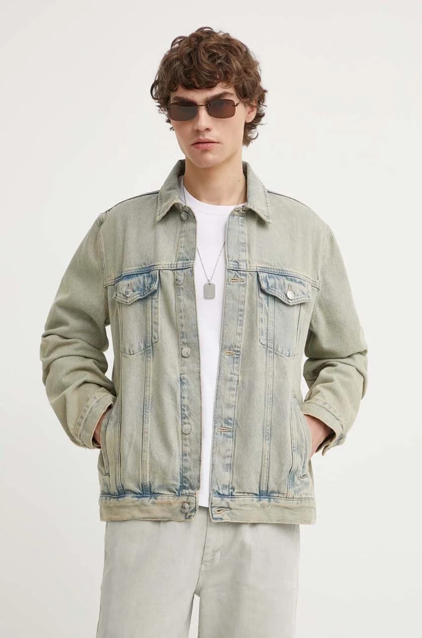 Джинсовая куртка