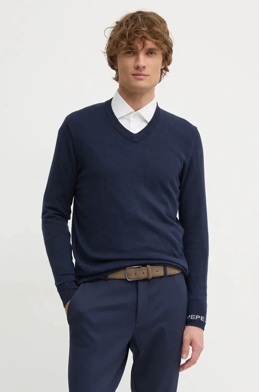 НОВЫЙ свитер ANDRE с V-образным вырезом из смесовой шерсти