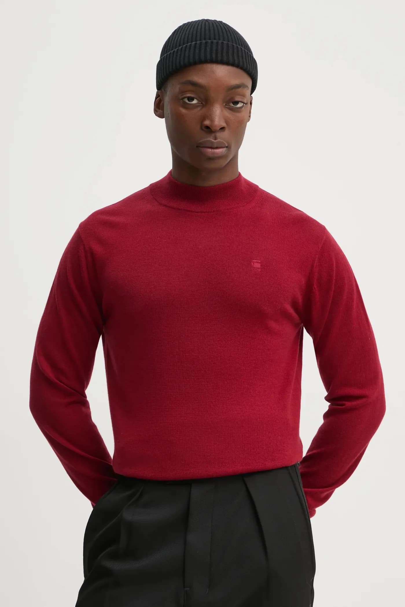 Шерстяной свитер