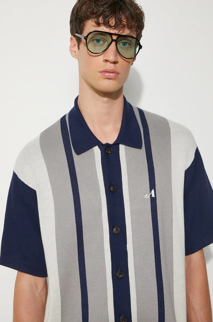 Вязаный кардиган с лагерным воротником