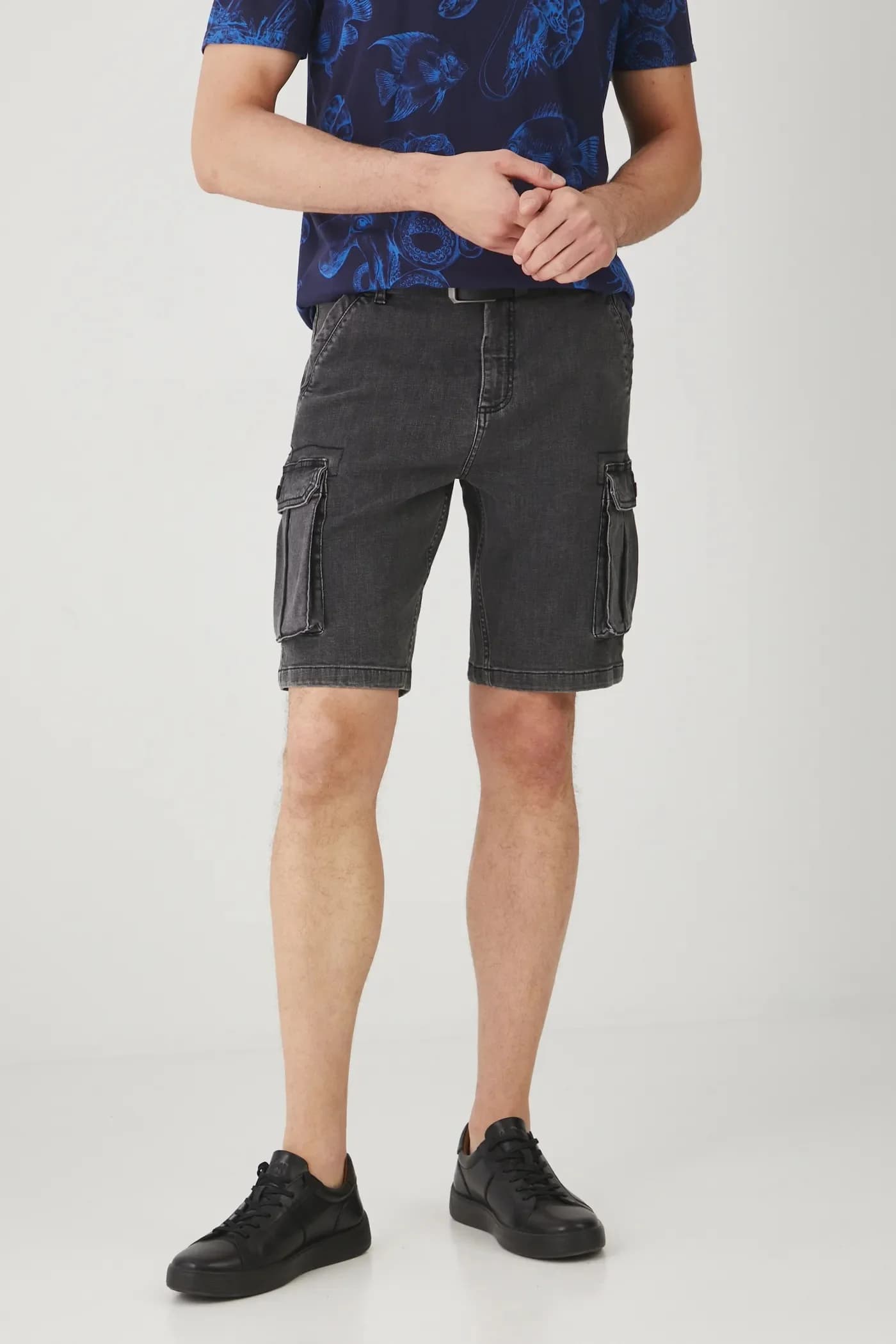 Джинсовые шорты