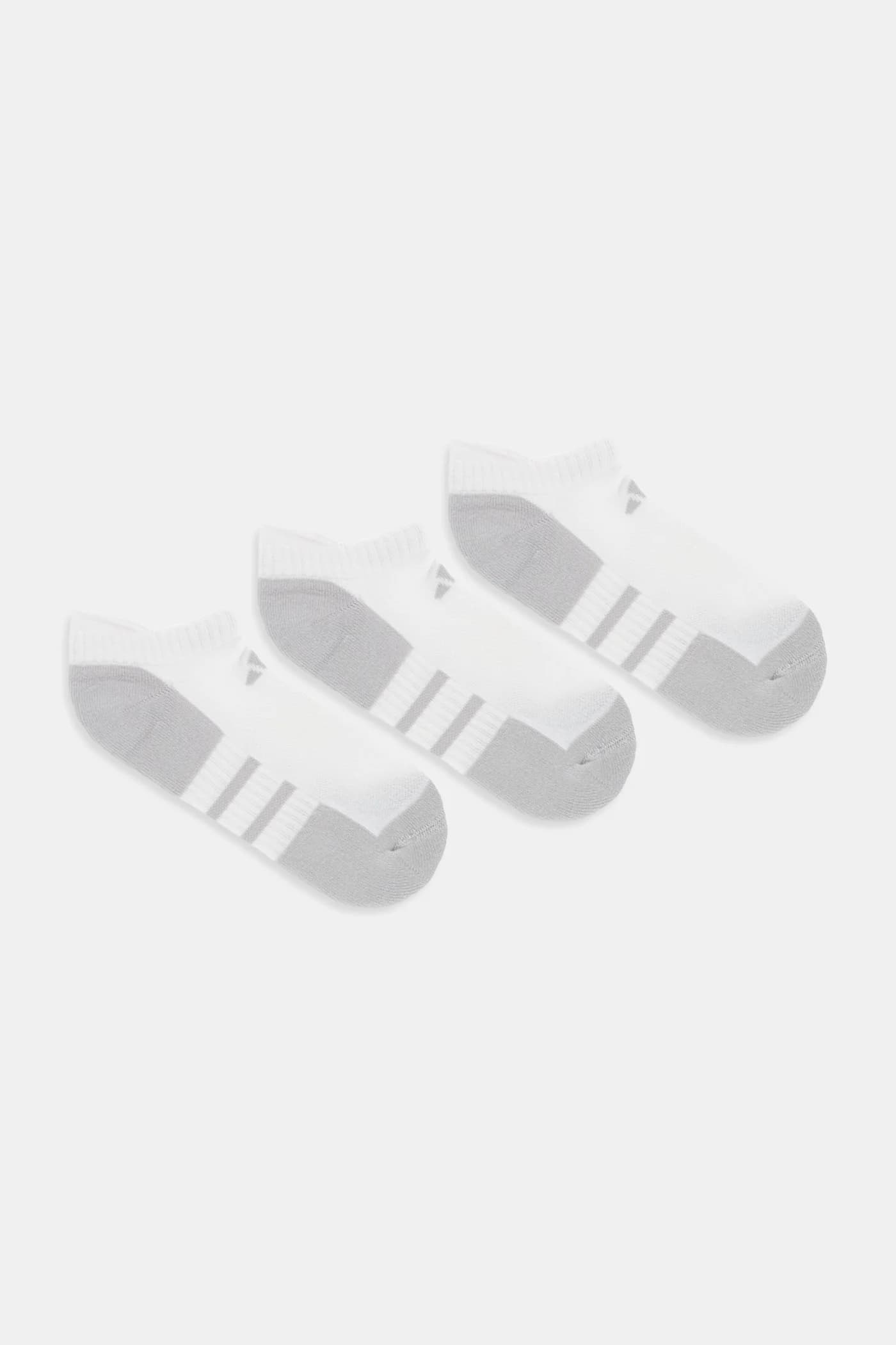 Три пары незаменимых носков