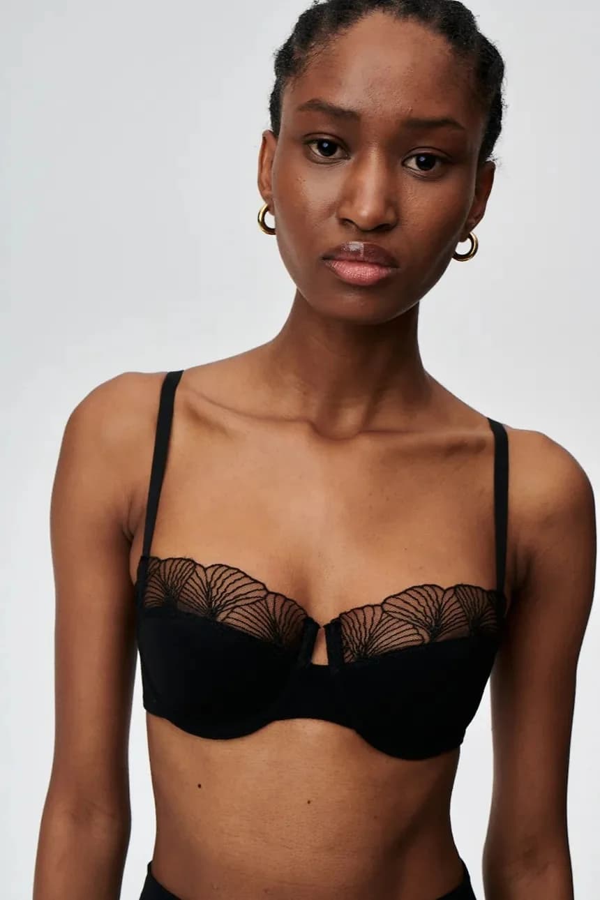 Бюстгальтер