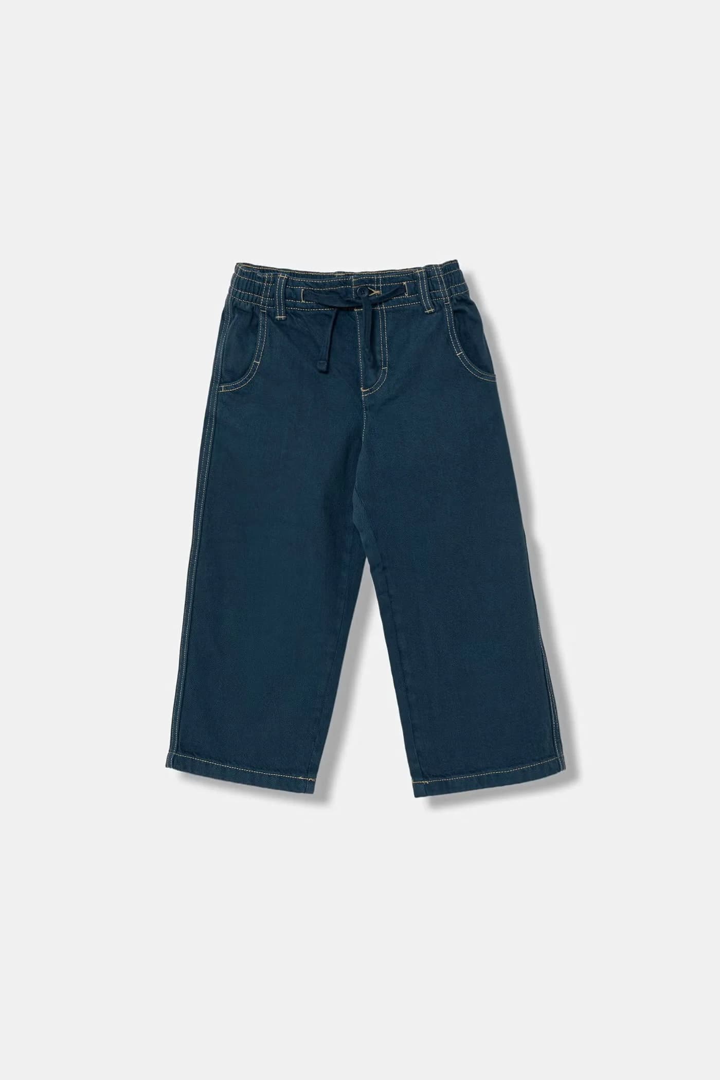 Детские прямые джинсы.