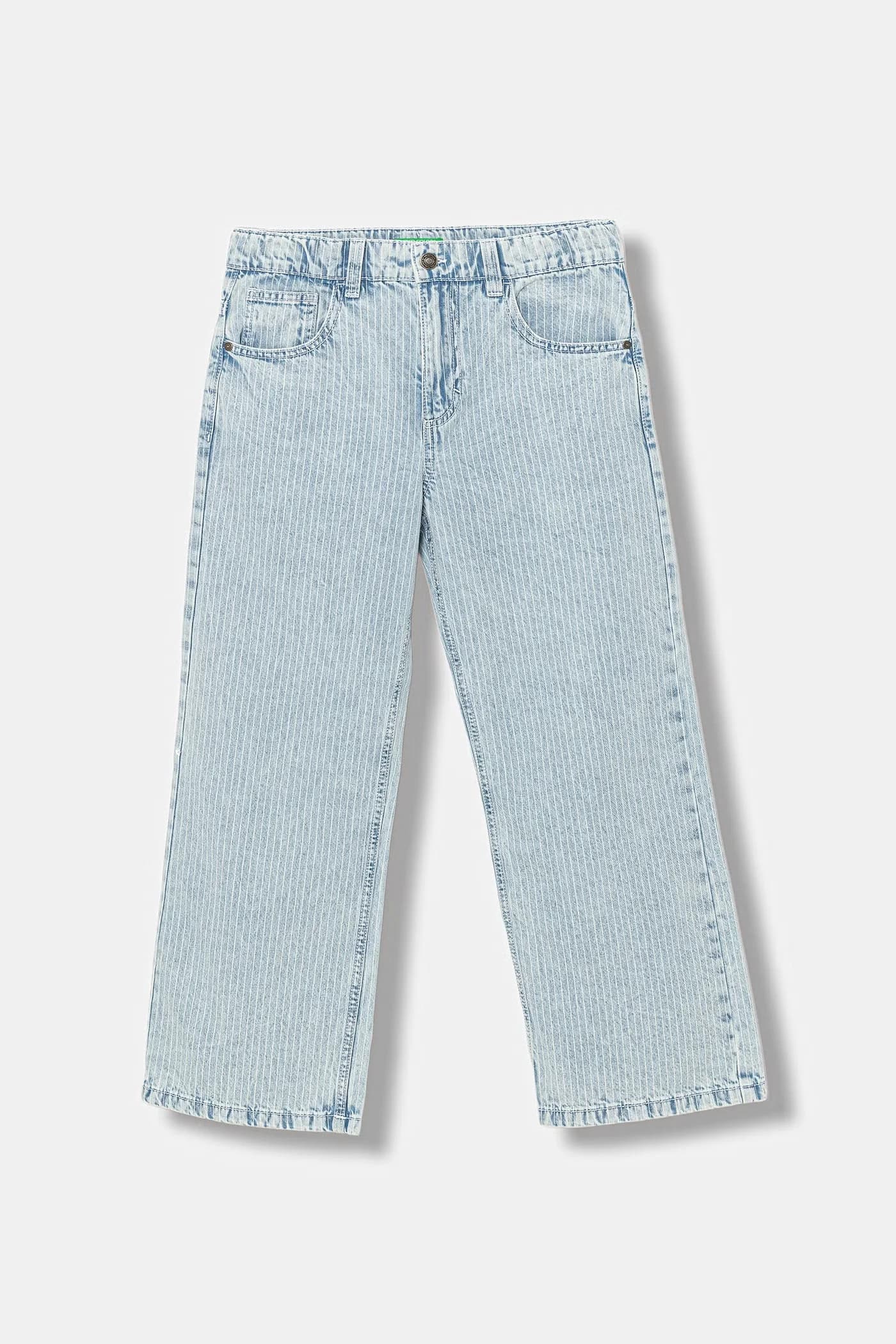 Детские прямые джинсы.