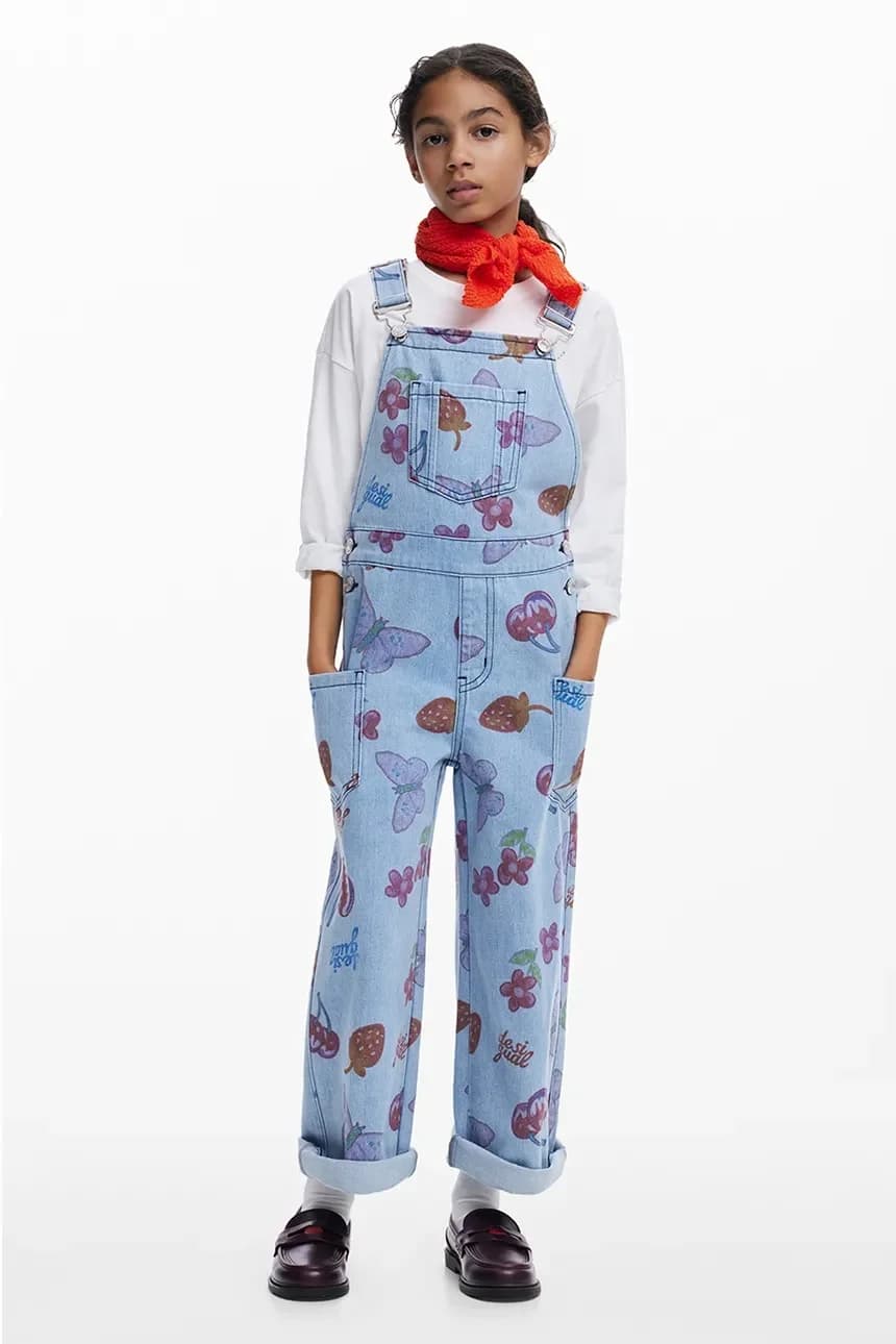 Детский джинсовый комбинезон