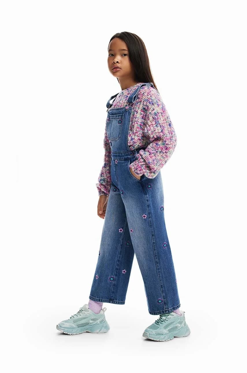 Детский джинсовый комбинезон