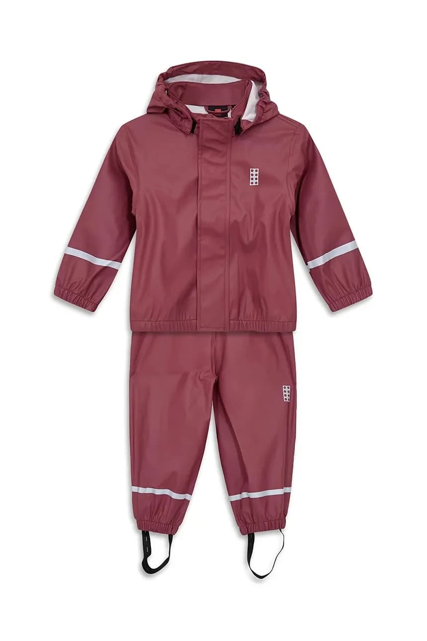 Носите детский комбинезон