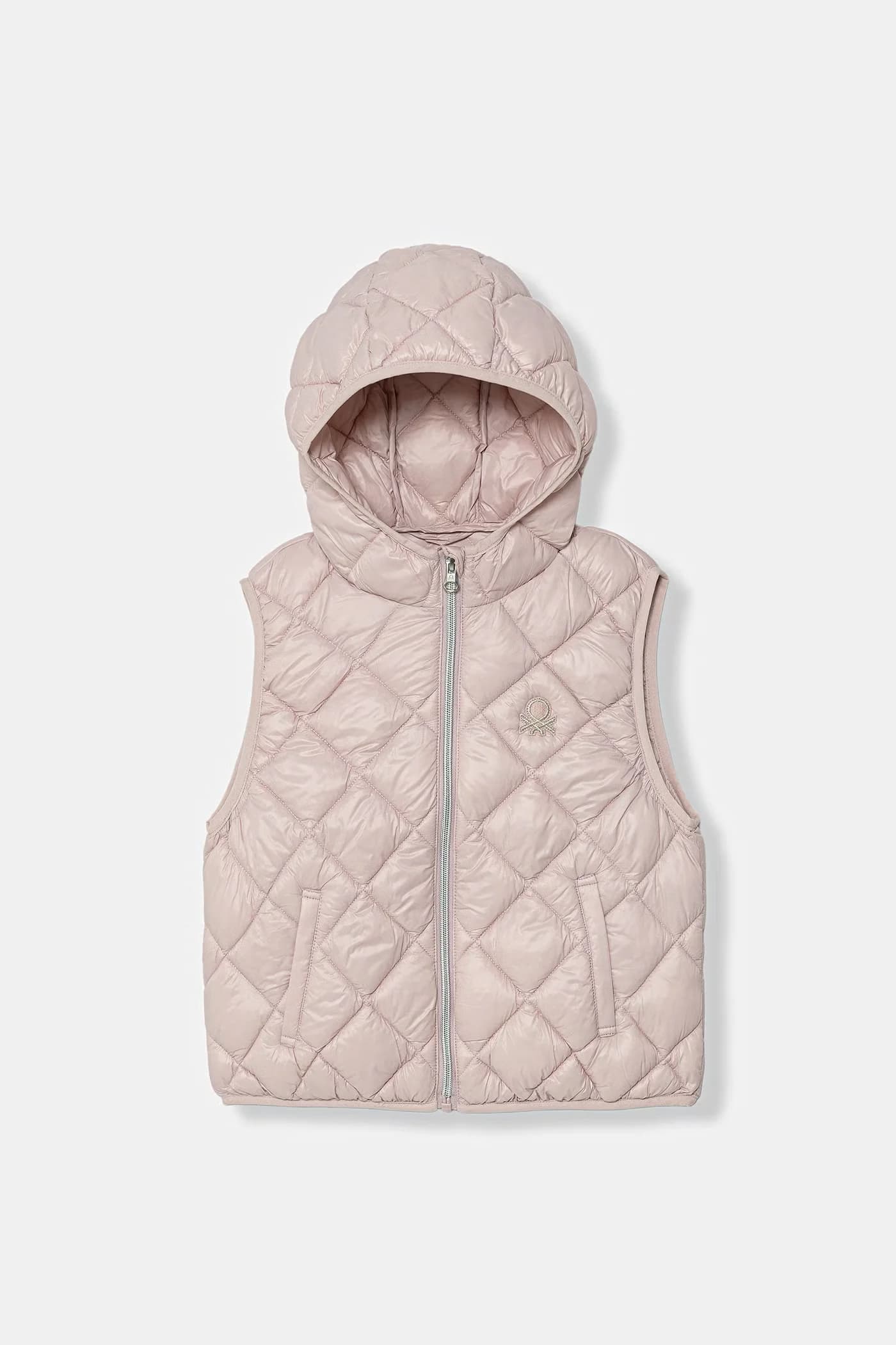 Детский жилет с капюшоном.