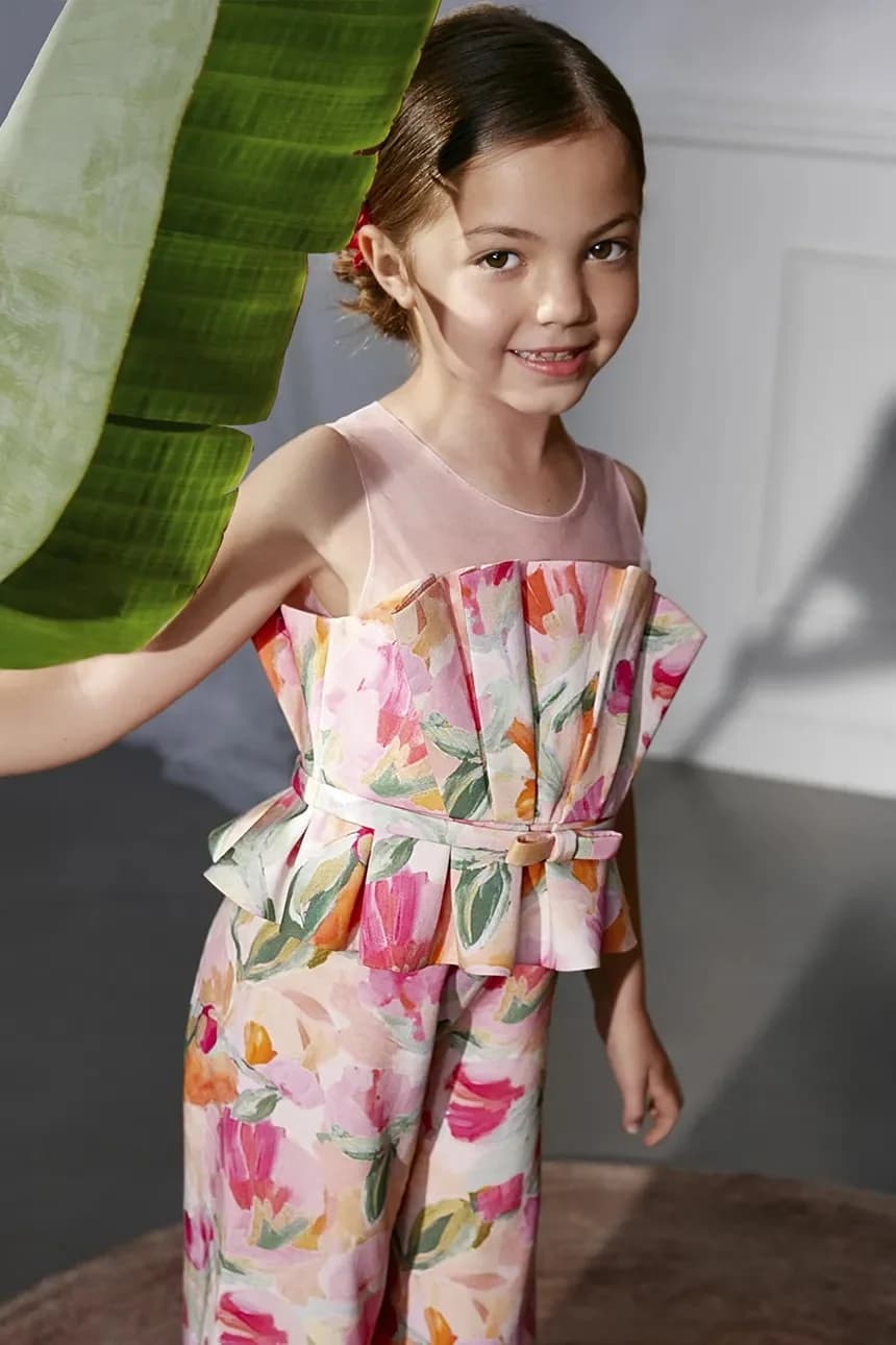 Детский комбинезон из вискозы.