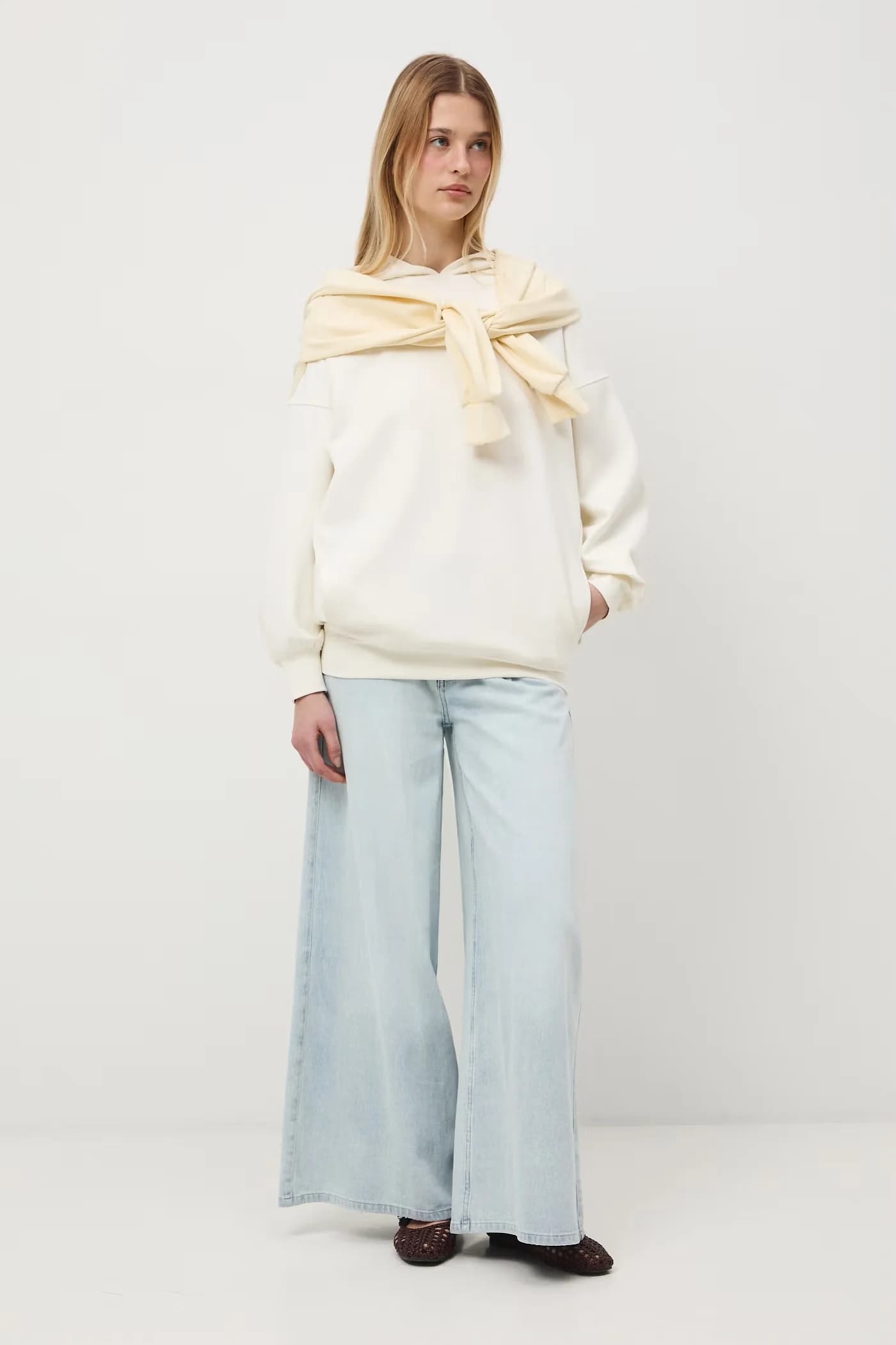 Женская толстовка с капюшоном