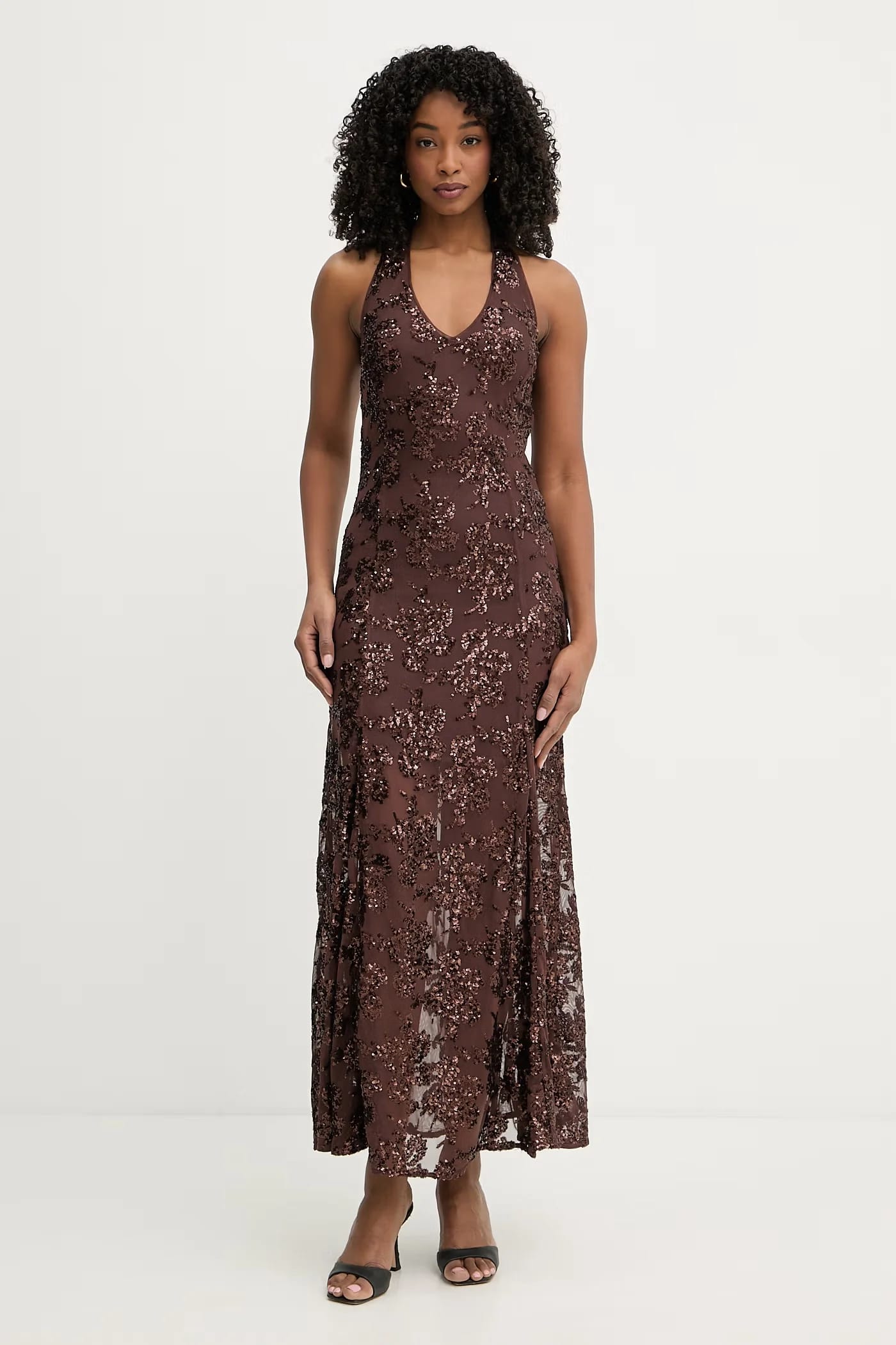 Расклешенное платье