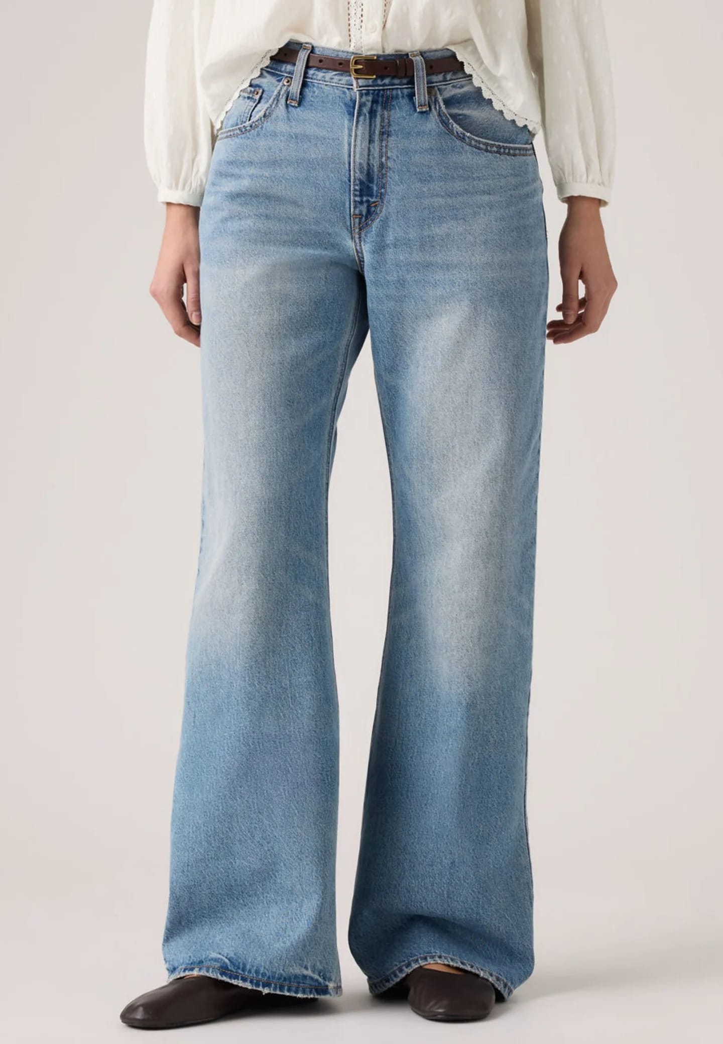 Джинсы Bootcut