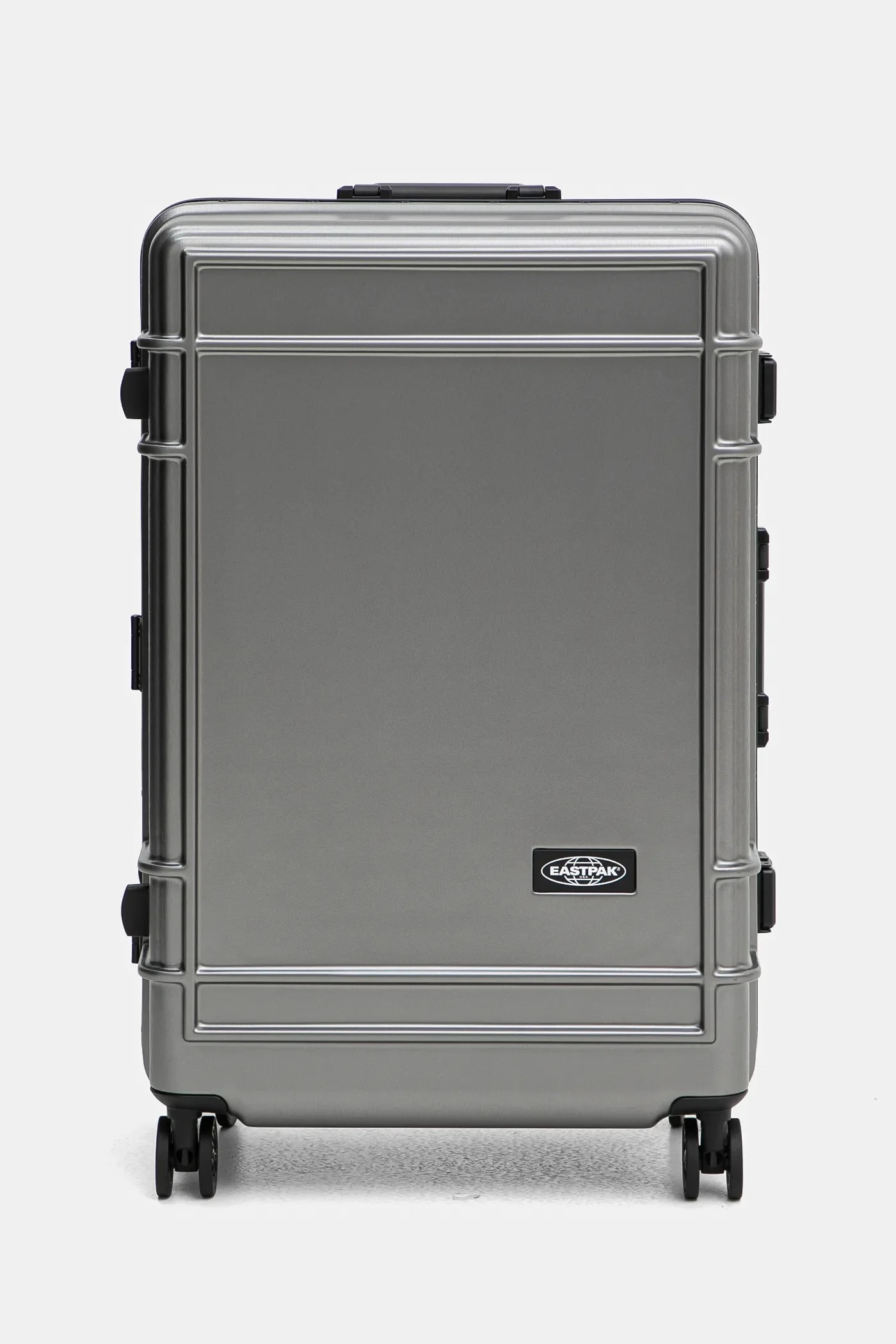 Чемодан Resist'R Case L 78x50x29 см