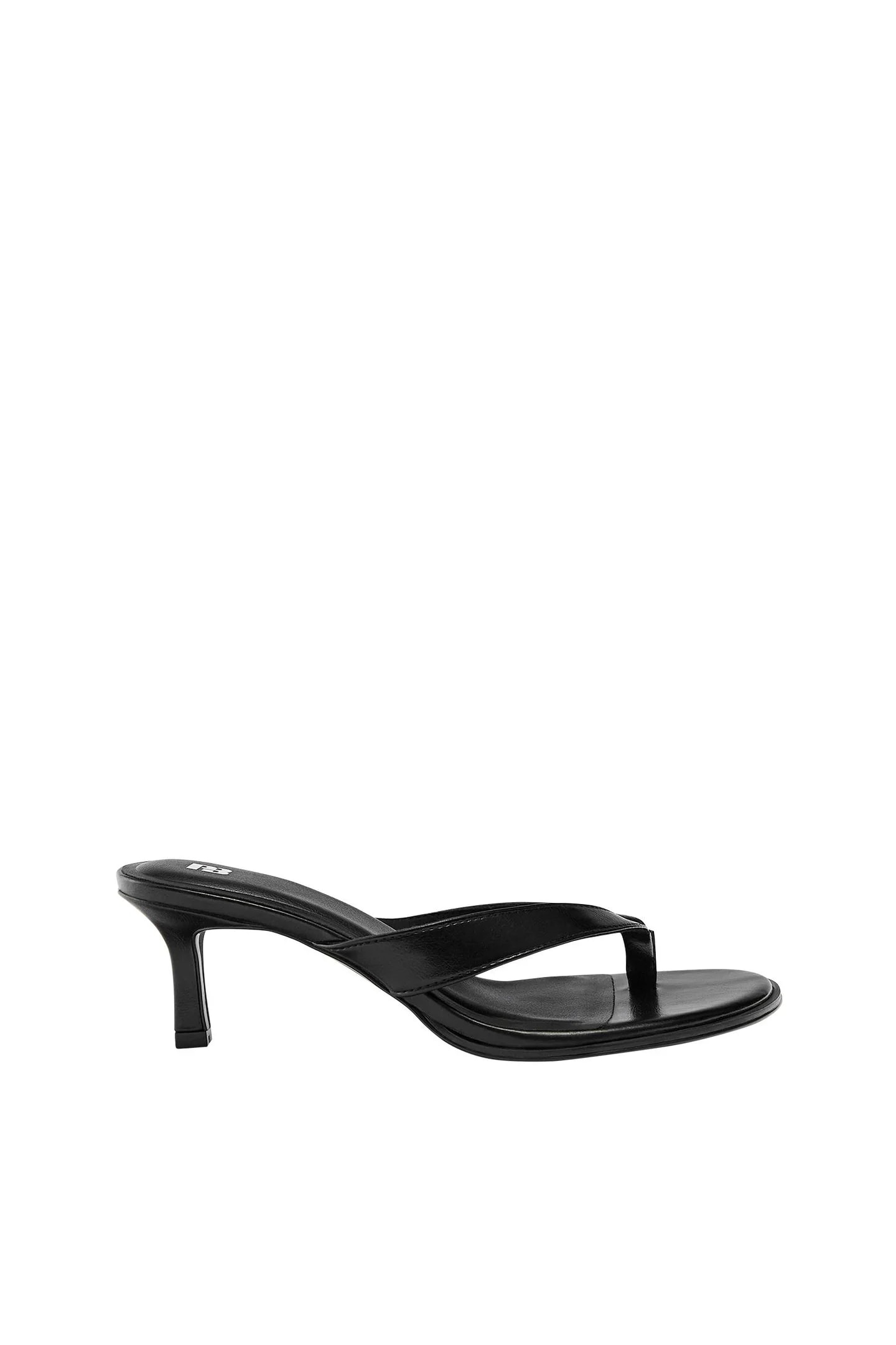 Босоножки на высоком каблуке